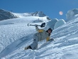 Sněhová skládací lopata v Alpách